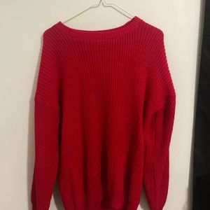 Super cute sweater. Will be great for Fall time!!